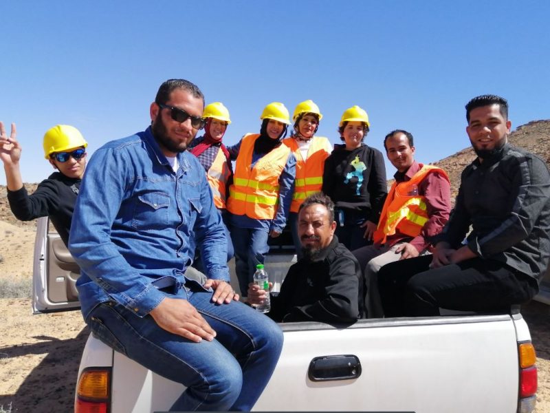 Participants in the Nalut workshop return from the dinosaur quarry.