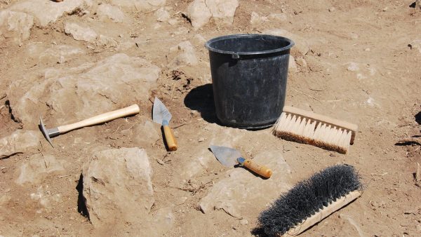 PID000152_Jordan_Khirbet-Safra_2018_06_Excavation-Tools