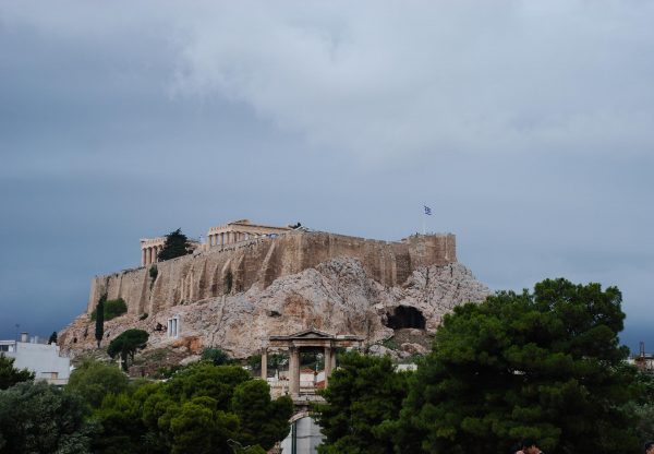 pid000212_Greece_Athens_2018_07_Acropolis-as-Seen-From-Temple-of-Zeus