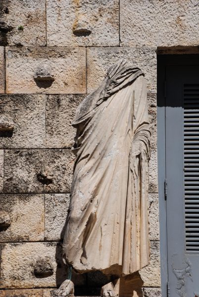 pid000217_Greece_Athens_2018_07_Statue-in-Athenian-Agora