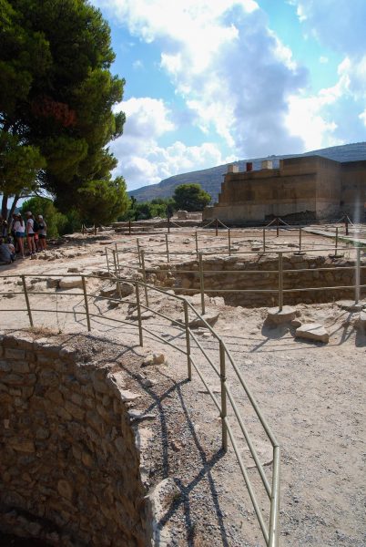 pid000228_Greece_Crete_Knossos_2018_07_Koulouras