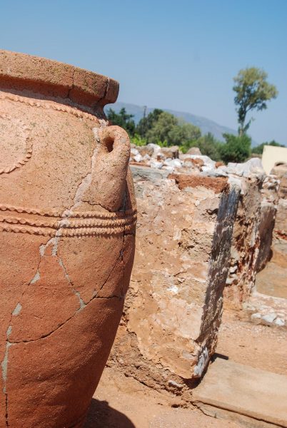 pid000240_Greece_Crete_Malia_2018_07_Storage-Pithos