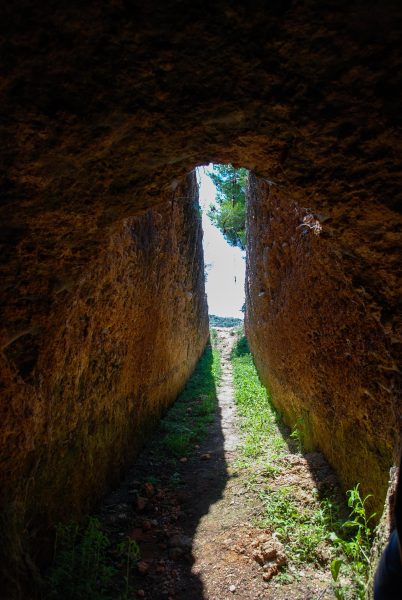 pid000246_Greece_Dendra_2018_07_Chamber-Tomb