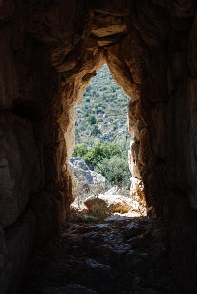 pid000247_Greece_Mycenae_2018_07_Back-Gate