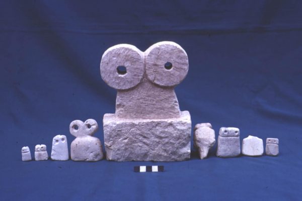 pid000272_Turkey_Hacinebi_1997_Local-Late-Chalcolithic-eye-idols