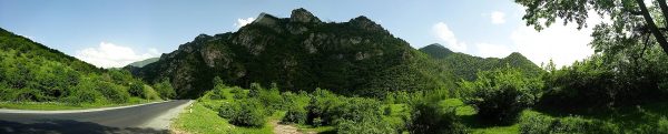 pid000297_Armenia_Margahovit_2019_05_View-of-Lesser-Caucasus