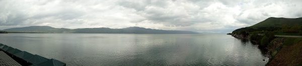 pid000299_Armenia_Sevan_2019_05_Western-Shore-of-Lake-Sevan