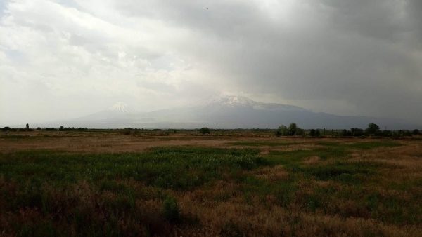 pid000317_Armenia_Ararat-Plain_2019_05_View-of-Mount-Aragats