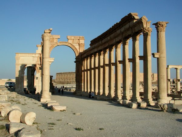 pid000573_Palmyra_Syria_2001_08_The-Monumental-Arch