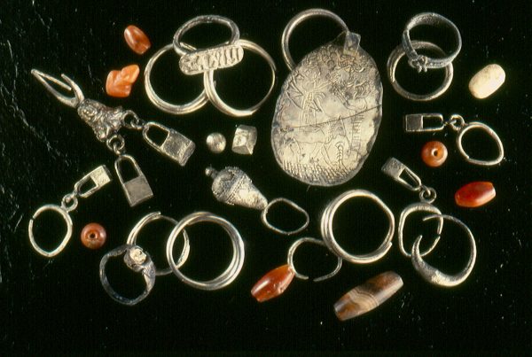 pid000535_Israel_Tel-Miqne-Ekron_09_1992_Silver-Hoard