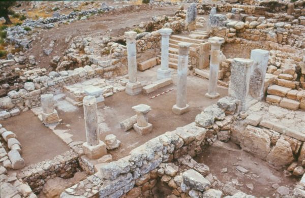 pid000589_Khirbet-Shema_Israel_1972_Synagogue-Overview