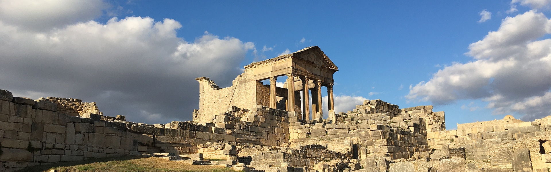 pid000265_Tunisia_Dougga_2019_10_Capitol-Temple-at-Dougga-01-Banner-Page-1920x600