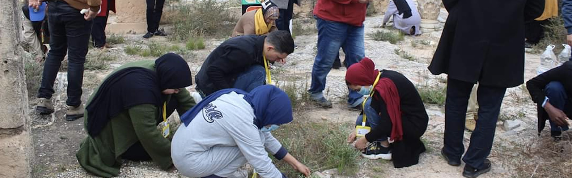 Volunteer-Weeding-Site-Libyan-Update-1920x600