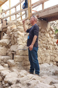 Dr. Yiftah Shalev shows us around the excavations at the Givati Parking Lot site, on the northwestern side of the Old City. (Photo by M. van den Berg)