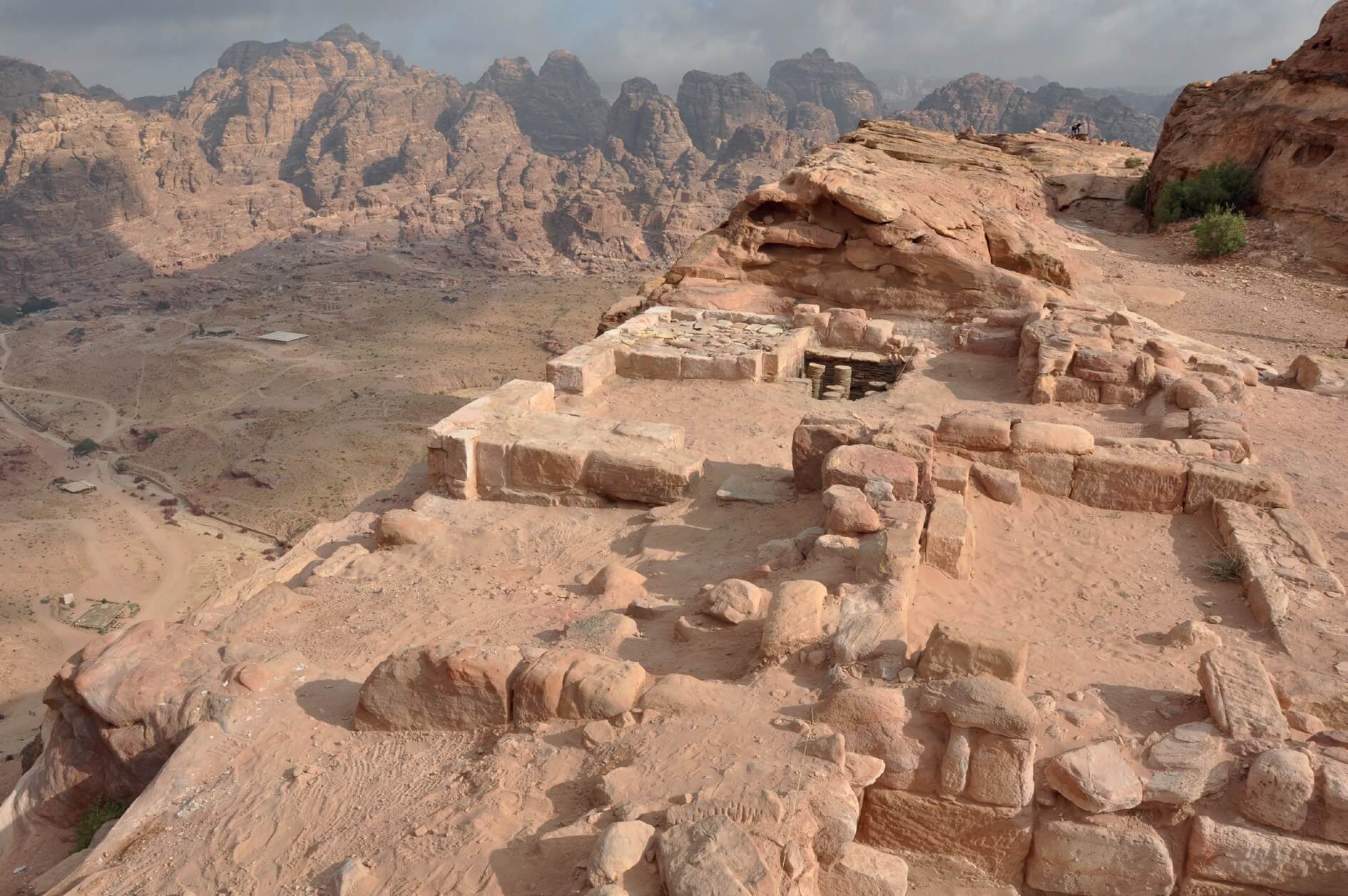 Figure 5: General view of the baths at Jubal Khubtha in Petra, 2nd-4th centuries CE (credit: Fournet and Paridaens 2016, fig. 11 – with permission of authors).