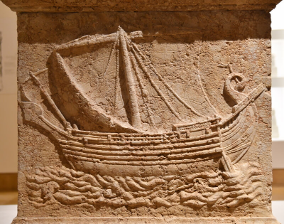 Fig. 9: Depiction of a ship on a 2nd-century sarcophagus from Sidon. Beirut National Museum. Photo: Public Domain; CC0 1.0).