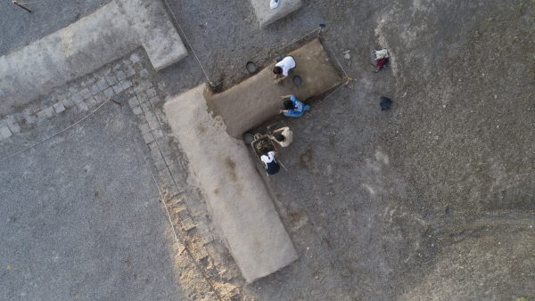 Mud plastering as a collective effort to preserve the monument from further decay