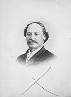 Albumen print of Robert S. Duncanson, artist, Montreal, QC, 1864 by William Notman, I-11979.1, Purchase, funds graciously donated by Maclean’s magazine, the Maxwell Cummings Family Foundation and Empire-Universal Films Ltd., McCord Stewart Museum.