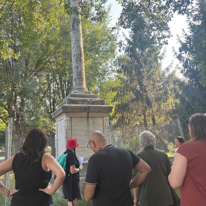 Morag Kersel brings the Friends of ASOR to the Balbo Monument during their walking tour of Chicago, Sept. 18, 2025.