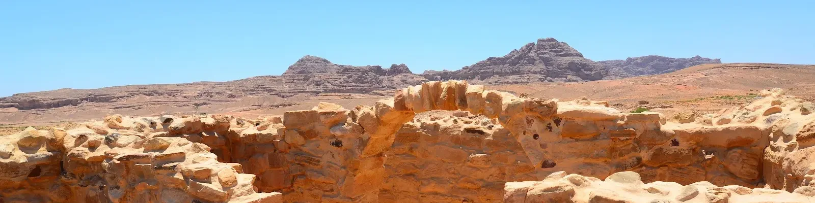 Hall-banner4 Hall-banner4