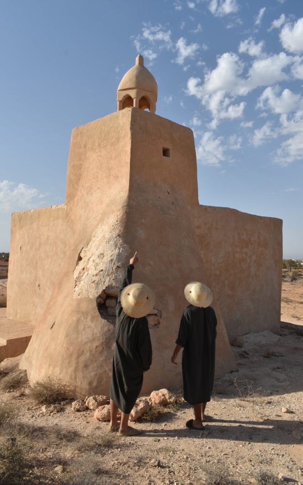 Al-Ghoula Mosque in Jarab | صورة لجامع الغولة بجرب